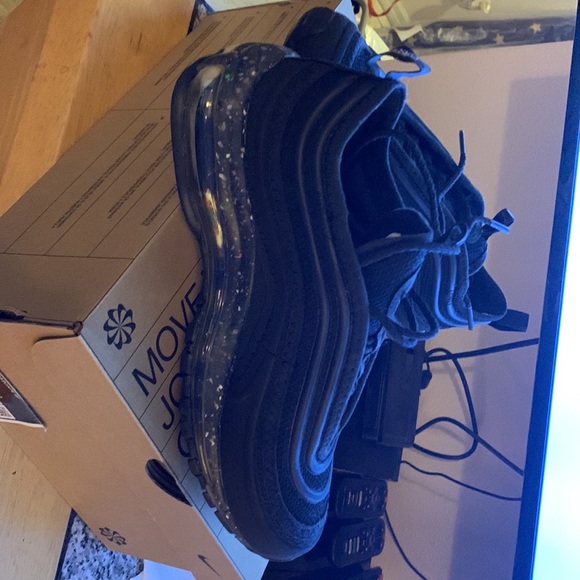 Men’s Nike Airmax Terrascape, 97 size 6 1/2 men’s women’s size 8 new - Picture 3 of 5